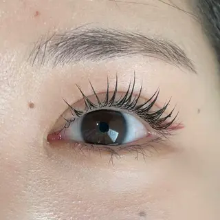 マツエク・マツパ JERICHO HAIR所属・河野 由佳の眉毛・アイブロウイメージ