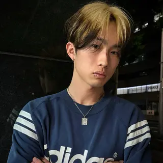 ショート メンズ mellow所属・顔周りデザイン/ ハイトーン/多田悠馬のヘアスタイル