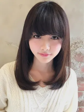 セミロング カラー Soleria /ソレリア所属・Soleria 田中慎一のヘアスタイル