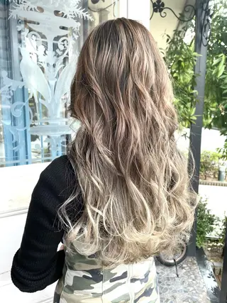 ロング カラー 渡辺 瑠美のヘアスタイル