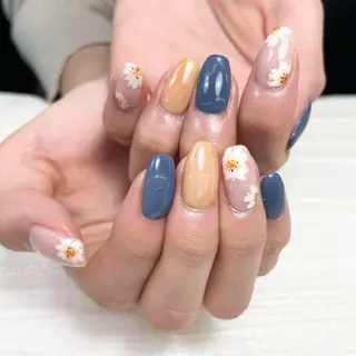 ネイル Nail Blue512所属・Nailist MINORIのネイルデザイン