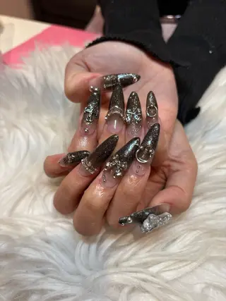 ネイル seventeen 秋葉原🤍aiのネイルデザイン