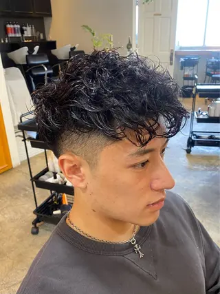 ミディアム パーマ メンズ レイヤーボブ/ 艶カラー/サナ🌼のヘアスタイル