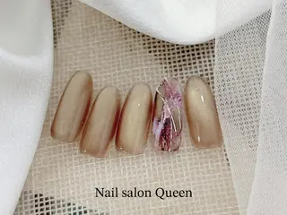 ネイル ネイルサロンクイーン 中野のネイルデザイン