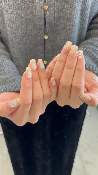 ネイル une／YUKINA 🫧大人nuanceのネイルデザイン