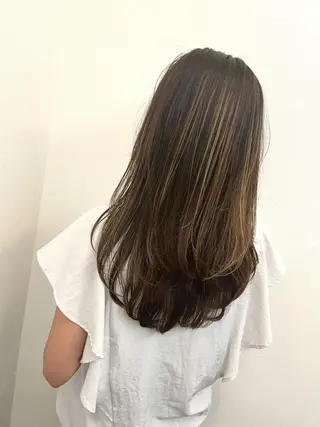 ロング TotalBeautysalonCURE所属・CURE 朱梨のネイルデザイン