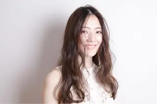 セミロング ロング パーマ 日々所属・谷 大地のヘアスタイル