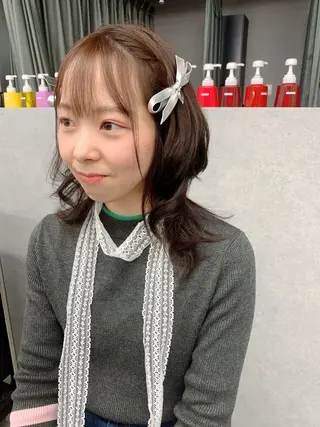 カラー ヘアアレンジ ハイトーン /愛子のヘアスタイル