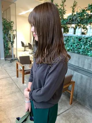 ミディアム 田中 亜沙美のヘアスタイル