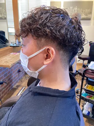 ミディアム パーマ 菊地 優斗のヘアスタイル