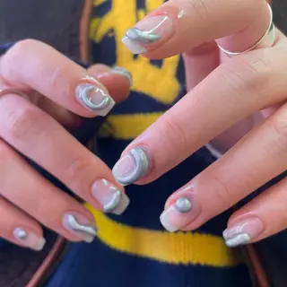 ネイル F. Lenaのネイルデザイン