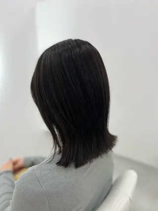 ミディアム カラー 吉田 悠乃のヘアスタイル