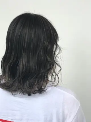 セミロング 下條 真のヘアスタイル