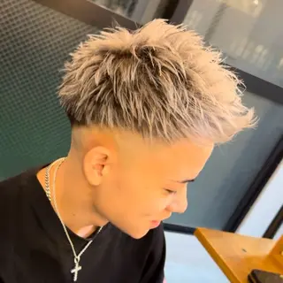 ショート カラー メンズ ツイスパ/ TAKUMIのヘアスタイル