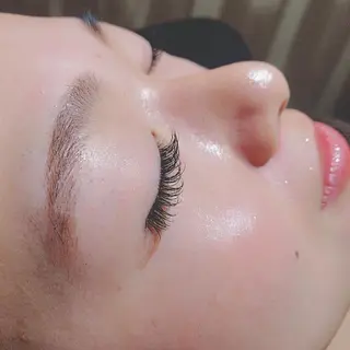 マツエク・マツパ ANNE梅田 GRACE店所属・ANNE chizuのマツエク・マツパデザイン