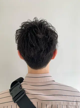 ショート カラー パーマ メンズ 加藤 綾華のヘアスタイル