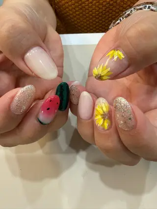 ネイル gratify心斎橋 松本のネイルデザイン