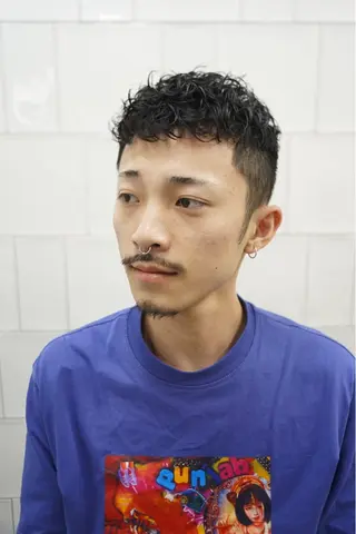 ショート パーマ メンズ モチヅキ タツキのヘアスタイル