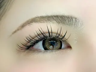 マツエク・マツパ ぷりゅねる心斎橋 /LED専門店のマツエク・マツパデザイン