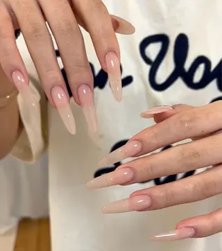 ネイル 相沢 さやかのネイルデザイン