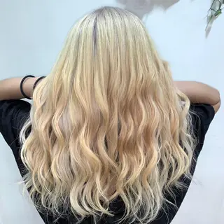 ロング カラー mimiiy梅田 中崎町ハイトーンのヘアスタイル