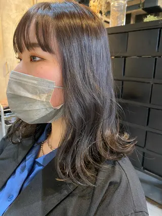 ミディアム 大橋 美咲のヘアスタイル