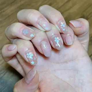 ネイル HENRIETTA NAILSALONのネイルデザイン