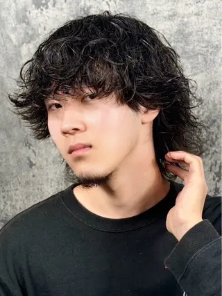 ロング パーマ ヘアアレンジ メンズ プレミアムバーバー新宿店所属・⚡️メンズ特化⚡️ 倉林 隼大のヘアスタイル