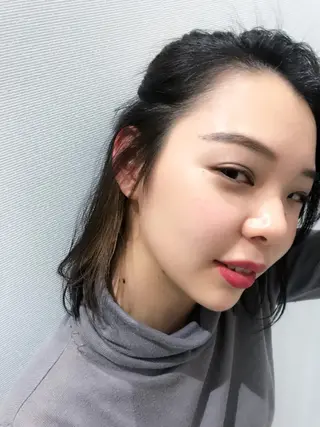 ミディアム カラー 江崎 わか子のヘアスタイル