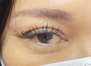 マツエク・マツパ amour所属・amour ERIKAのマツエク・マツパデザイン