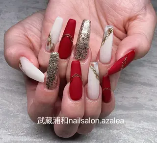 ネイル R inのネイルデザイン