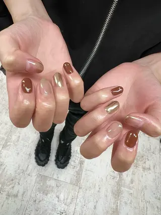 ネイル マハロネイルサロン横浜店所属・吉田 里菜のネイルデザイン