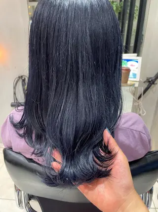 セミロング カラー 圧倒的透明感カラー nana🦕のヘアスタイル