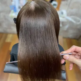 ミディアム YELLOW CORN 金沢文庫所属・【金沢文庫4分】髪質 改善/縮毛矯正アラタのヘアスタイル