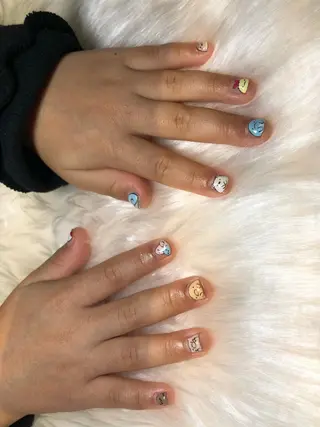 ネイル Li'leaNail AINAのネイルデザイン