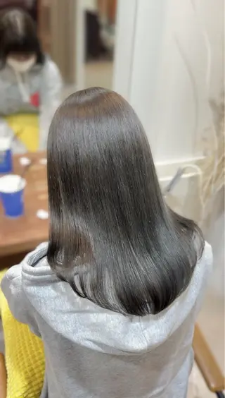 セミロング カラー honoka/レイヤ ー/艶感カラー/韓国のヘアスタイル