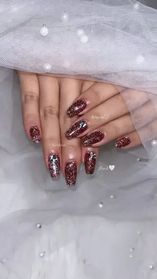 ネイル 𝑬𝑹𝑰𝑲𝑨 𓂃🎀𓈒𓏸のネイルデザイン