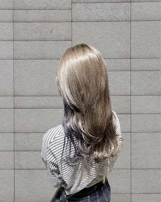 ロング カラー ayano / 透明感・くすみカラーのヘアスタイル