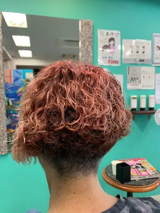 ショート カラー パーマ FUN hair　make所属・鈴木 令子のヘアスタイル
