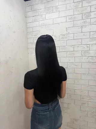 ロング カラー ブリーチ・カットモデ ル🎀serenaのヘアスタイル