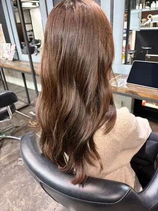 ロング ユイカ🐮暖色カラー / 髪質改善のヘアスタイル