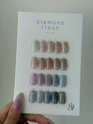 ネイル num-fi Aiのネイルデザイン