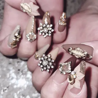 ネイル u   n   o  n a i l 01のネイルデザイン