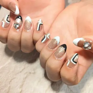 ネイル ｱｲﾗｯｼｭ ﾈｲﾙ ｻﾛﾝ つけるのマツエク・マツパデザイン