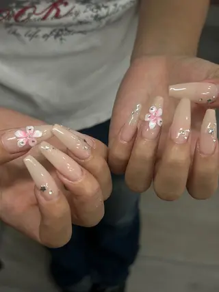 ネイル Haluca 長さ出し🍀のネイルデザイン