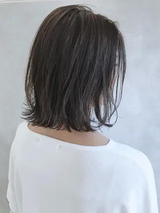 ショート カラー MOU namba ムウナンバのヘアスタイル