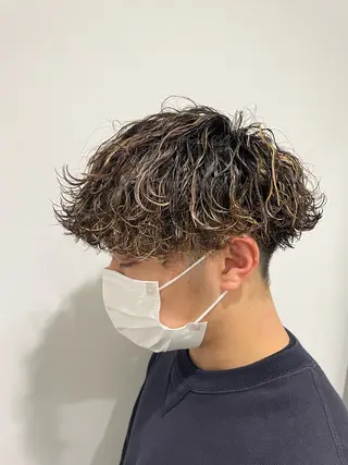 ショート カラー パーマ ヘアアレンジ メンズ 艶カラー の達人のヘアスタイル