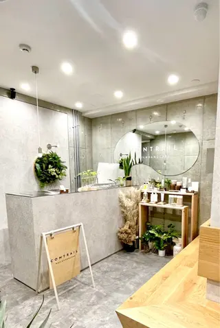 ネイル contrail所属・渡辺 志歩のネイルデザイン