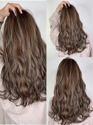 セミロング カラー _WHITE 高槻のヘアスタイル