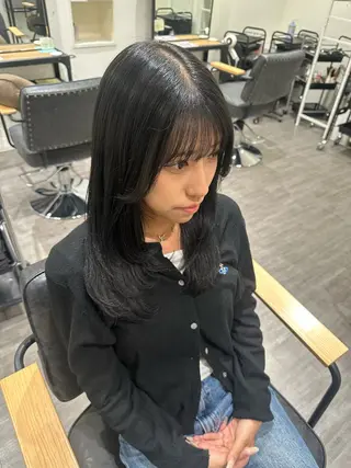 ミディアム カラー 艶髪レイヤー上田 紗也🇰🇷💗のヘアスタイル